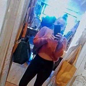 Meet your Posher, Mischa louise